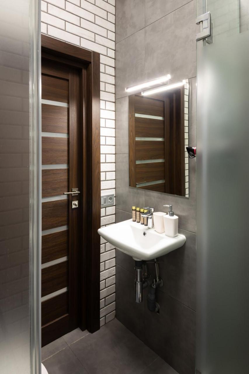 Lion King Danyla 1 Apartament Lwów Zewnętrze zdjęcie